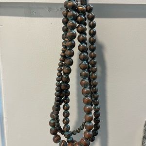 Adjustable beaded necklace